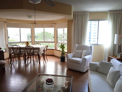 Apartamento en Roosevelt - Punta del Este