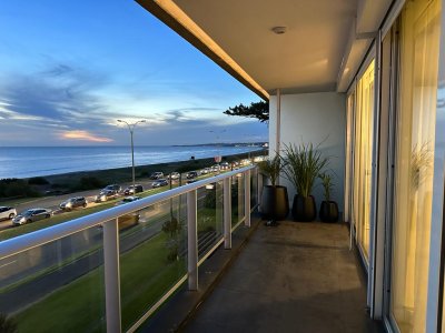 Apartamento alquiler anual frente al mar