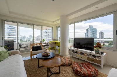 Hermoso Y Amplio Apartamento en Punta Del Este