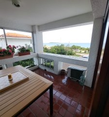 Frente al mar con vista, amplio apartamento