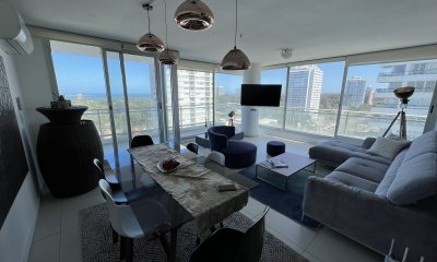 Venta y alquiler anual de apartamento 2 dormitorios en torre con servicios en Roosevelt