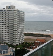 Hermoso apartamento con vista en Brava