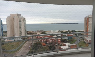 Hermoso Y Amplio Apartamento en Punta Del Este