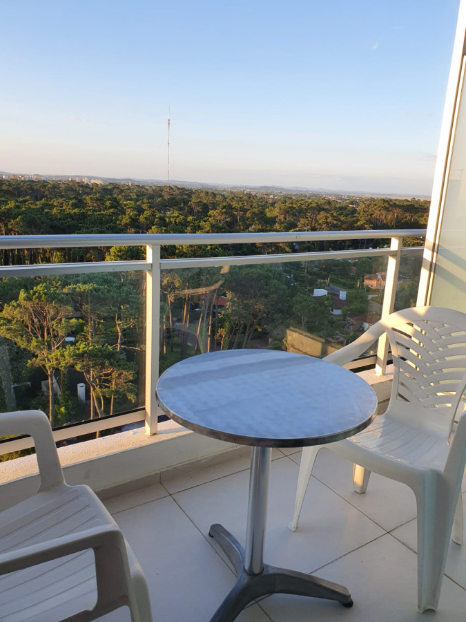 Hermoso apartamento con garaje y bajos gastos comunes