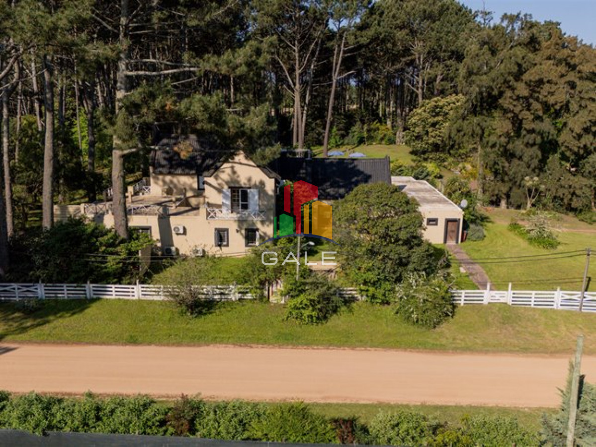 Burnett - GoPunta - Portal Inmobiliario de Punta del Este - Maldonado