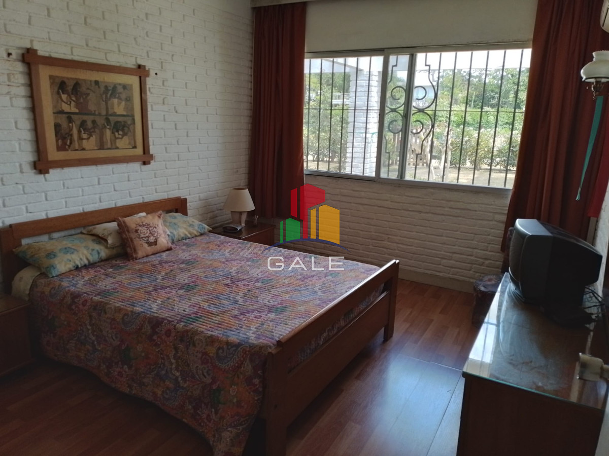 Casa ID.2286 - Hermosa casa en Mansa a dos cuadras del Mar en alquiler anual