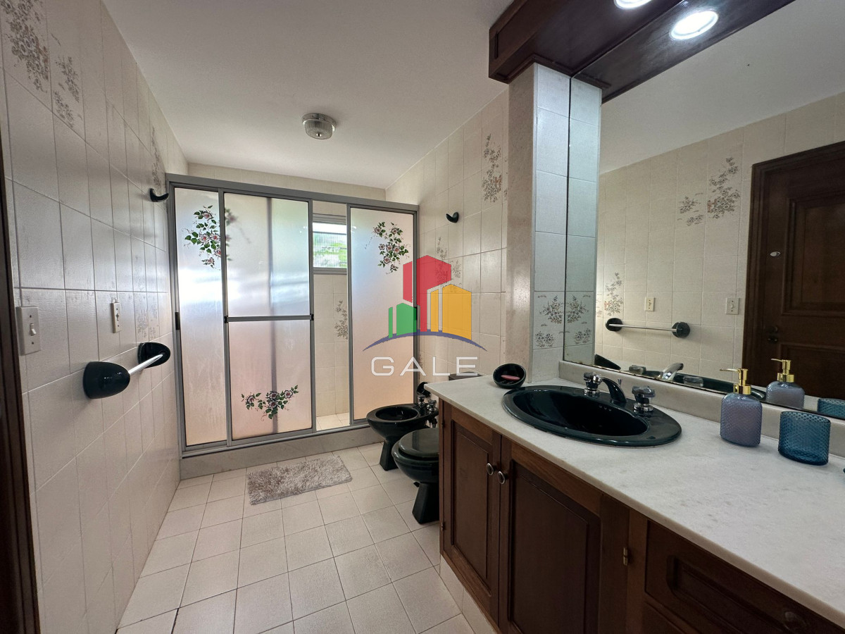 Casa ID.3081 - Hermosa casa a pasos de Playa Mansa ? Parada 9, Punta del Este