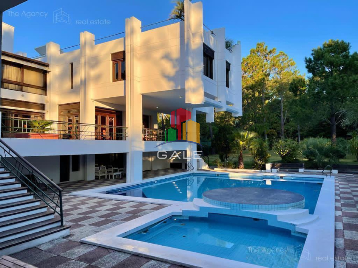 Casa ID.3303 - Increible Mansión en Club del Lago