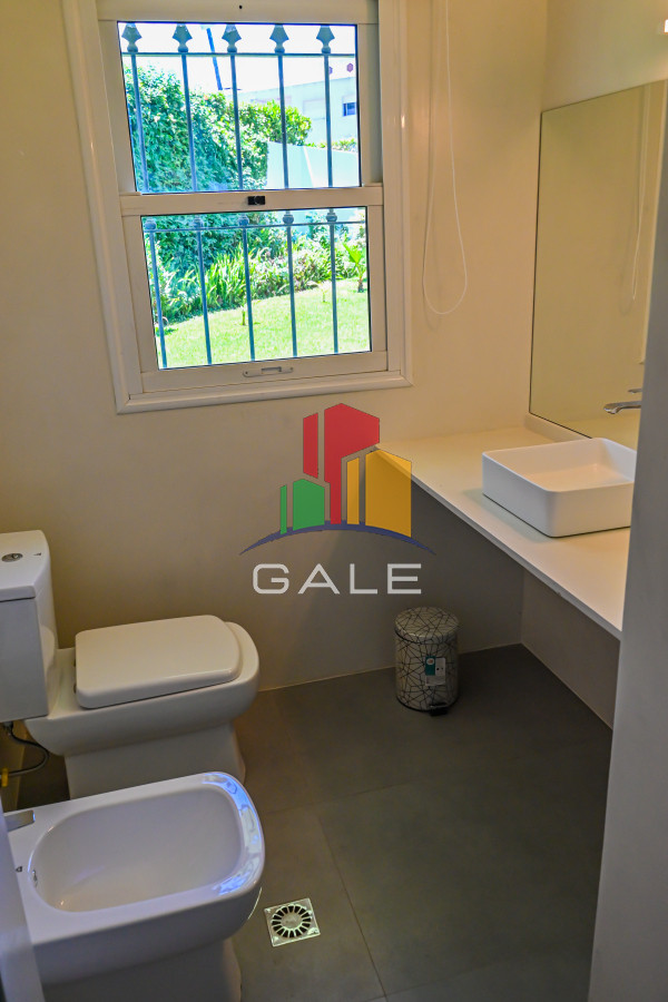 Casa ID.3604 - Casa en Venta, Mansa, Punta del Este, 3 Dormitorios.