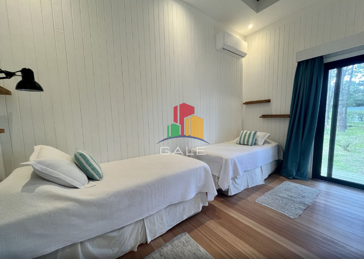 Casa ID.2398 -  Venta de Casa 3 DORMITORIOS en LAGUNA BLANCA, MANANTIALES
