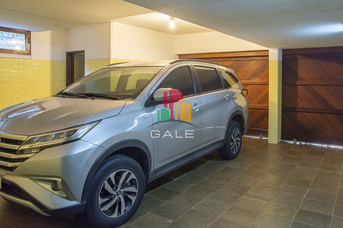 Casa ID.3289 - Casa a la venta en playa mansa Punta Del Este, gran tamaño ubicada en zona privilegiada.