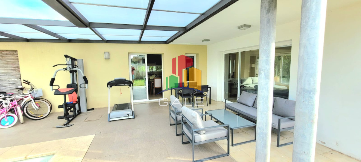 Casa ID.3313 - Hermosa y moderna casa en Marly