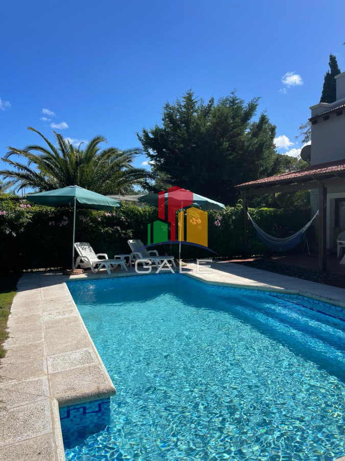 Casa ID.3836 - Alquiler anual y de temporada - Marly