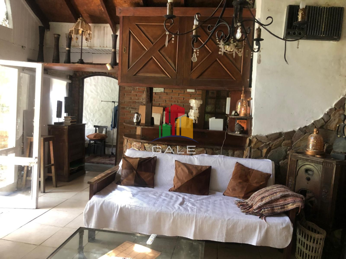 Casa ID.2842 - Hermosa casa en venta, Pinares