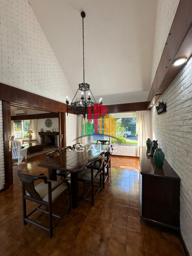 Casa ID.3081 - Hermosa casa a pasos de Playa Mansa ? Parada 9, Punta del Este