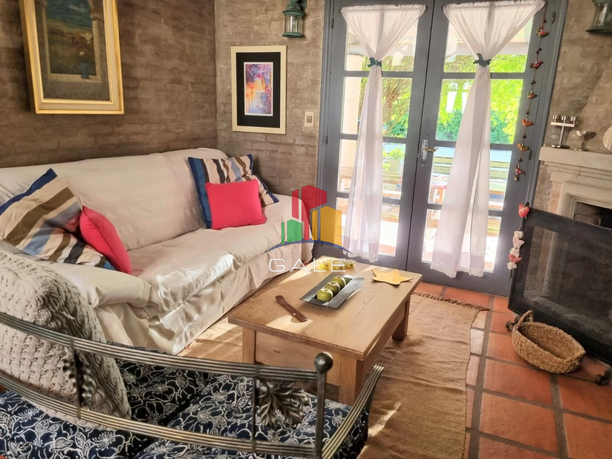 Casa ID.2239 - Hermosa casa en Roncón del Indio