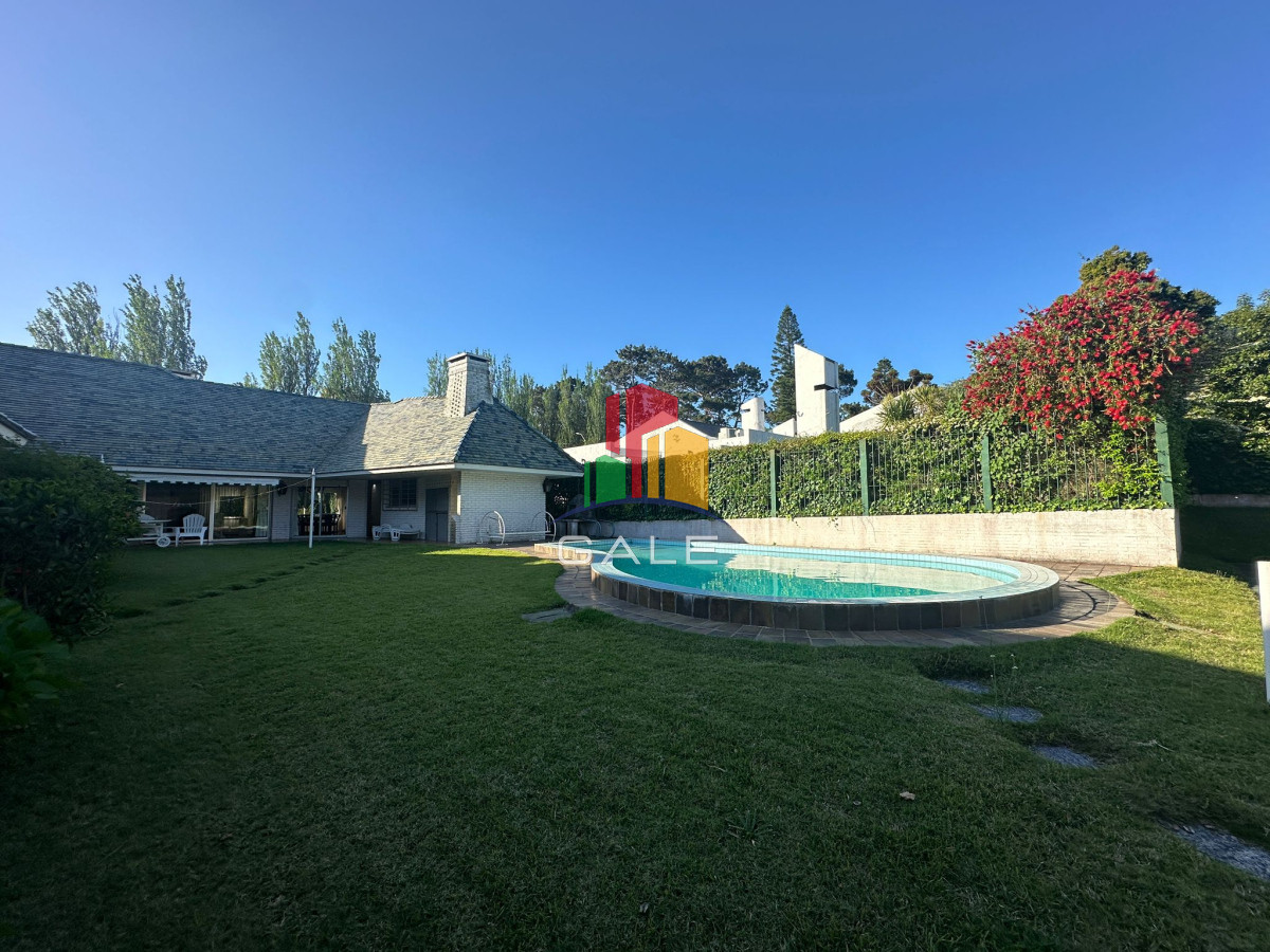 Casa ID.3081 - Hermosa casa a pasos de Playa Mansa ? Parada 9, Punta del Este