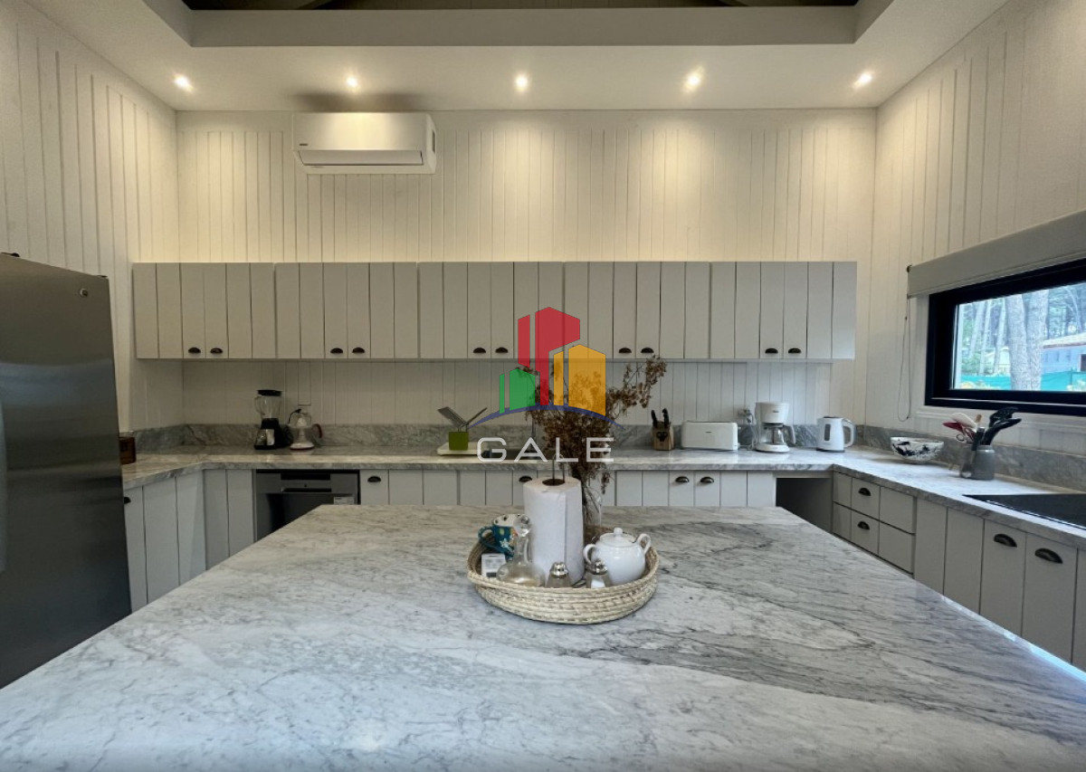 Casa ID.2398 -  Venta de Casa 3 DORMITORIOS en LAGUNA BLANCA, MANANTIALES