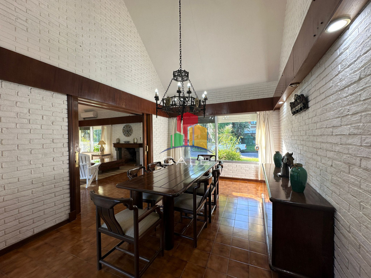 Casa ID.3081 - Hermosa casa a pasos de Playa Mansa ? Parada 9, Punta del Este