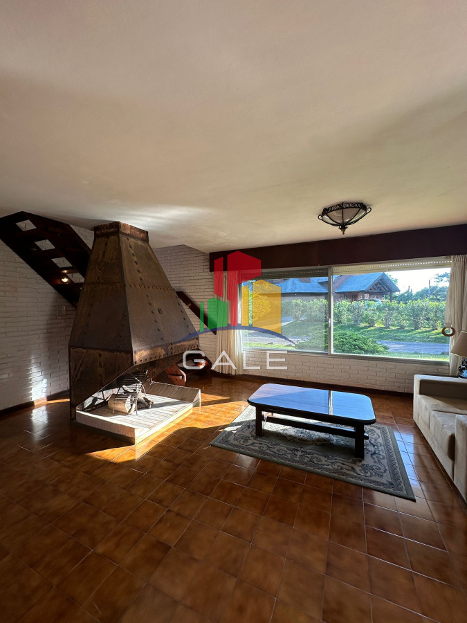Casa ID.3081 - Hermosa casa a pasos de Playa Mansa ? Parada 9, Punta del Este