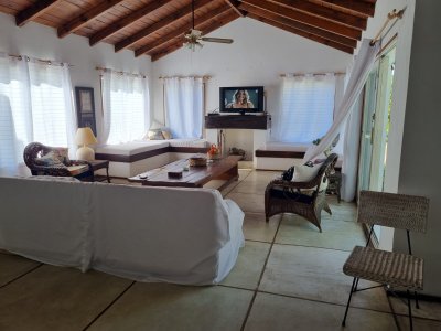 Hermosa casa en la Barra
