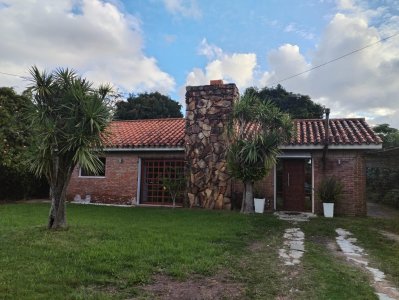 Alquiler casa Barrio Privado Pinares 4 dormitorios