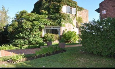 Hermosa casa en alquiler en la barrra