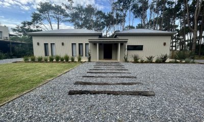 Venta de Casa 3 DORMITORIOS en LAGUNA BLANCA, MANANTIALES