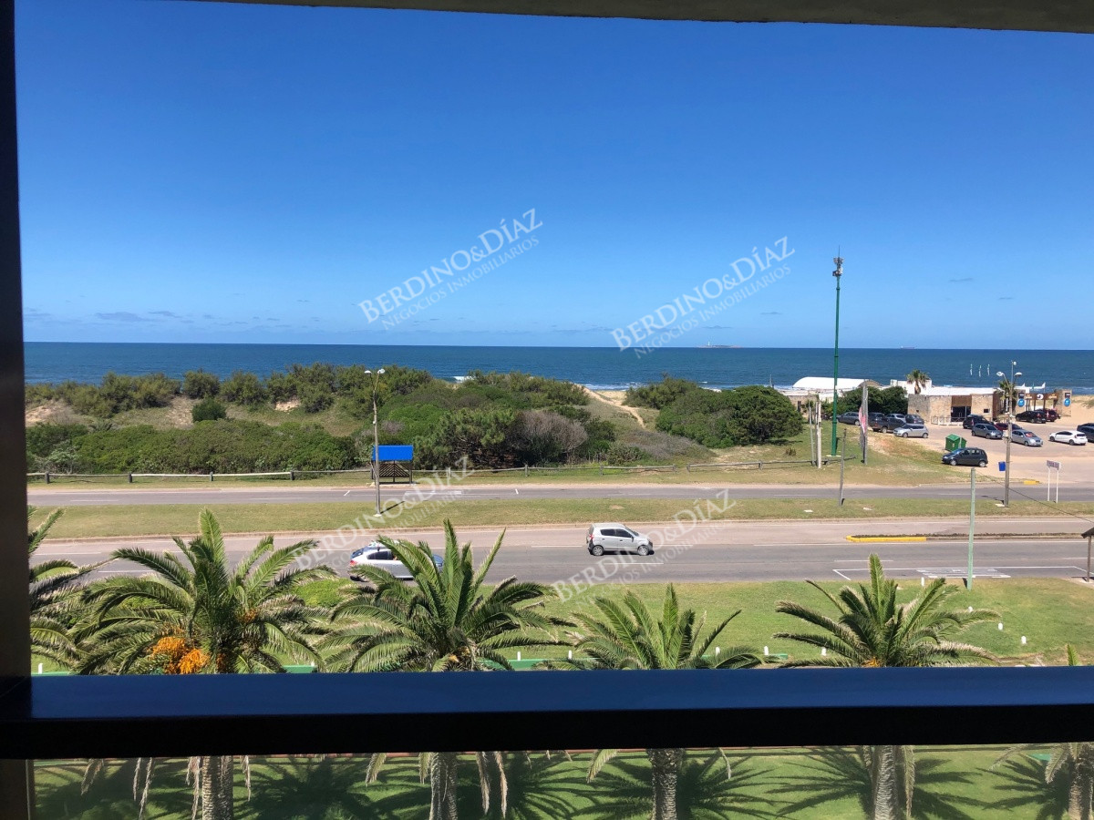 Apartamento ID.1080 - Apartamento Impecable en San Rafael, frente a Playa Brava