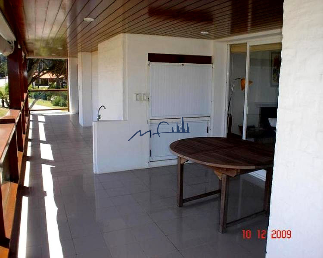Apartamento ID.399 - Impecable apartamento en San Rafael, frente a Playa Brava. 4 Suites