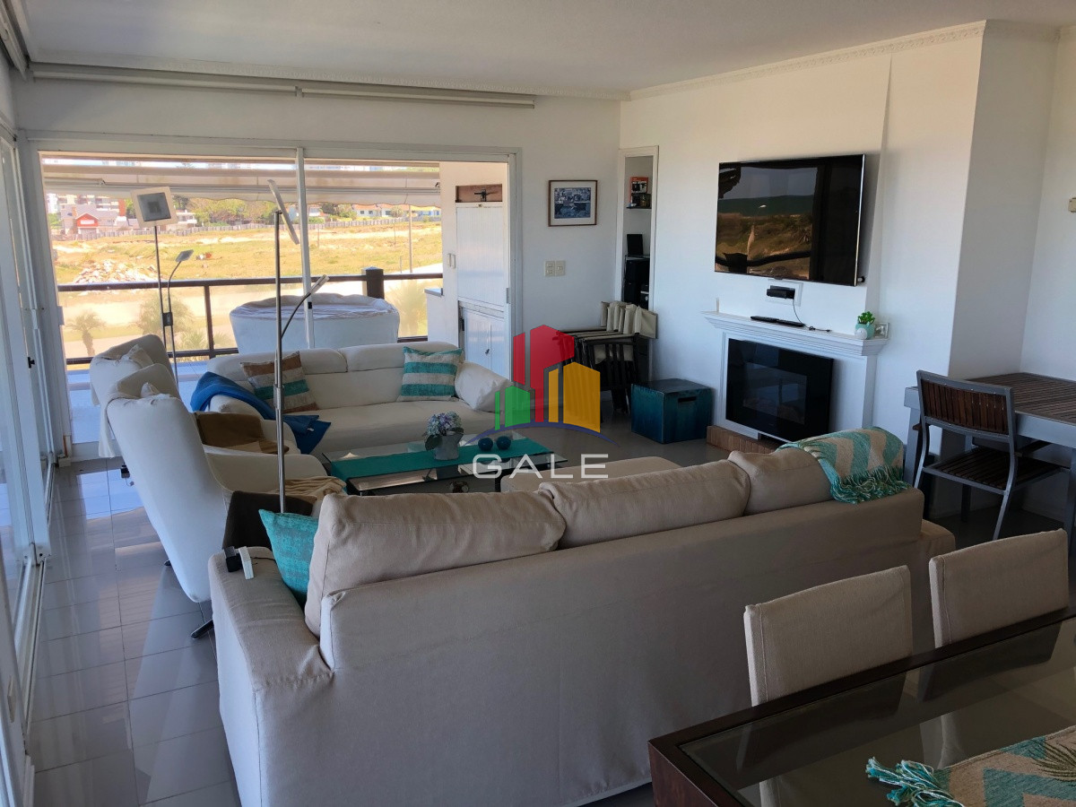 Brava - GoPunta - Portal Inmobiliario de Punta del Este - Maldonado