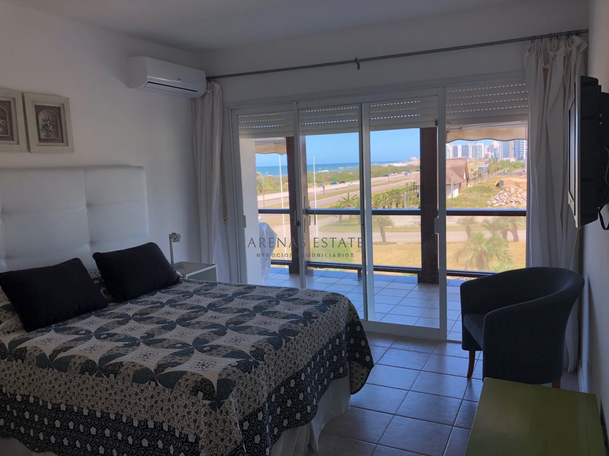 Apartamento ID.672 - Impecable apartamento en San Rafael, frente a Playa Brava. 4 Suites