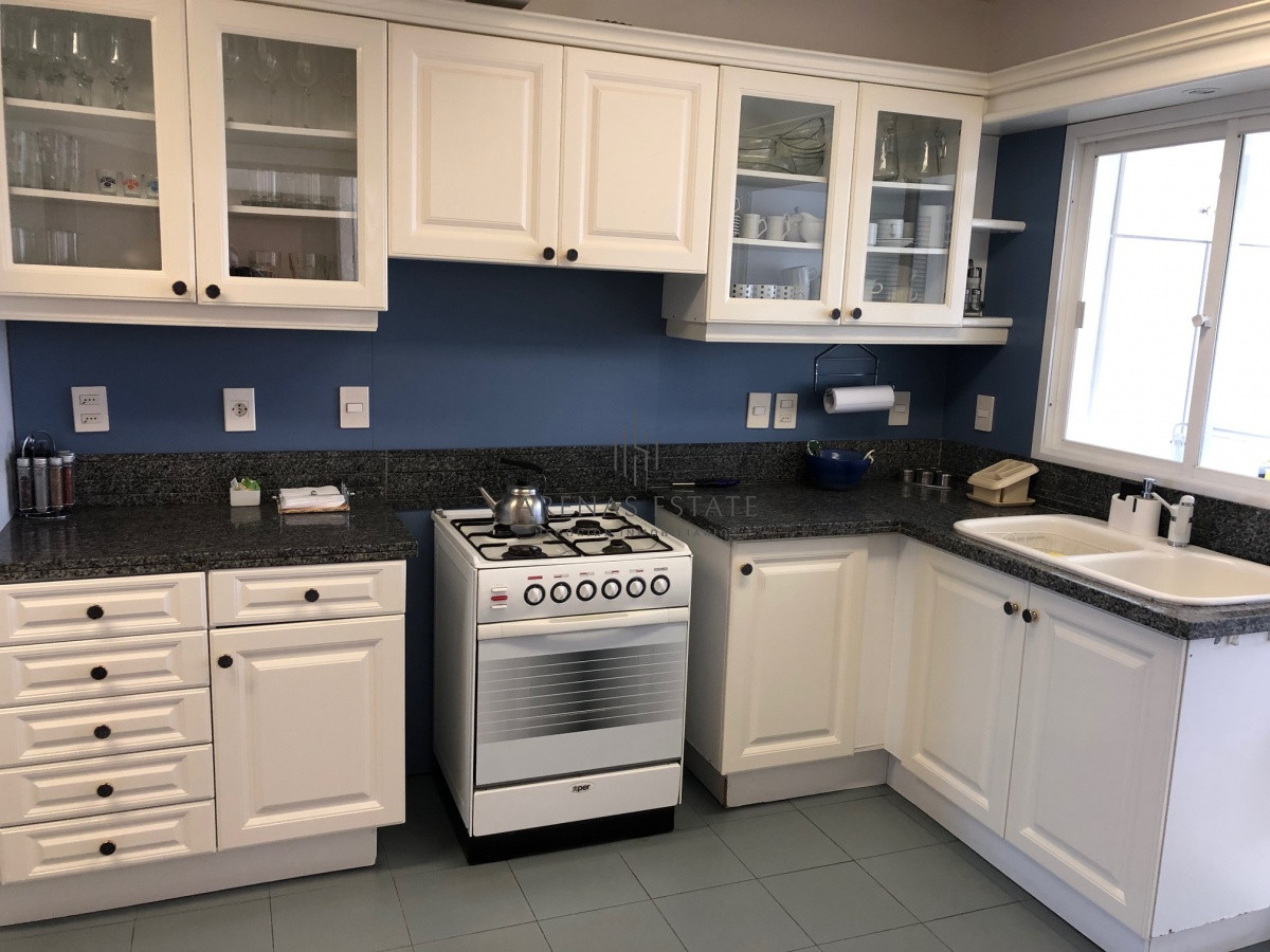 Apartamento ID.672 - Impecable apartamento en San Rafael, frente a Playa Brava. 4 Suites