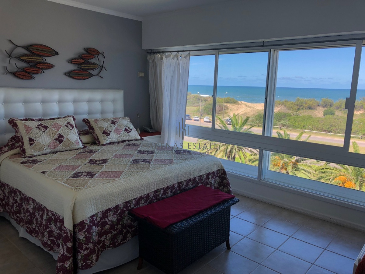 Apartamento ID.672 - Impecable apartamento en San Rafael, frente a Playa Brava. 4 Suites