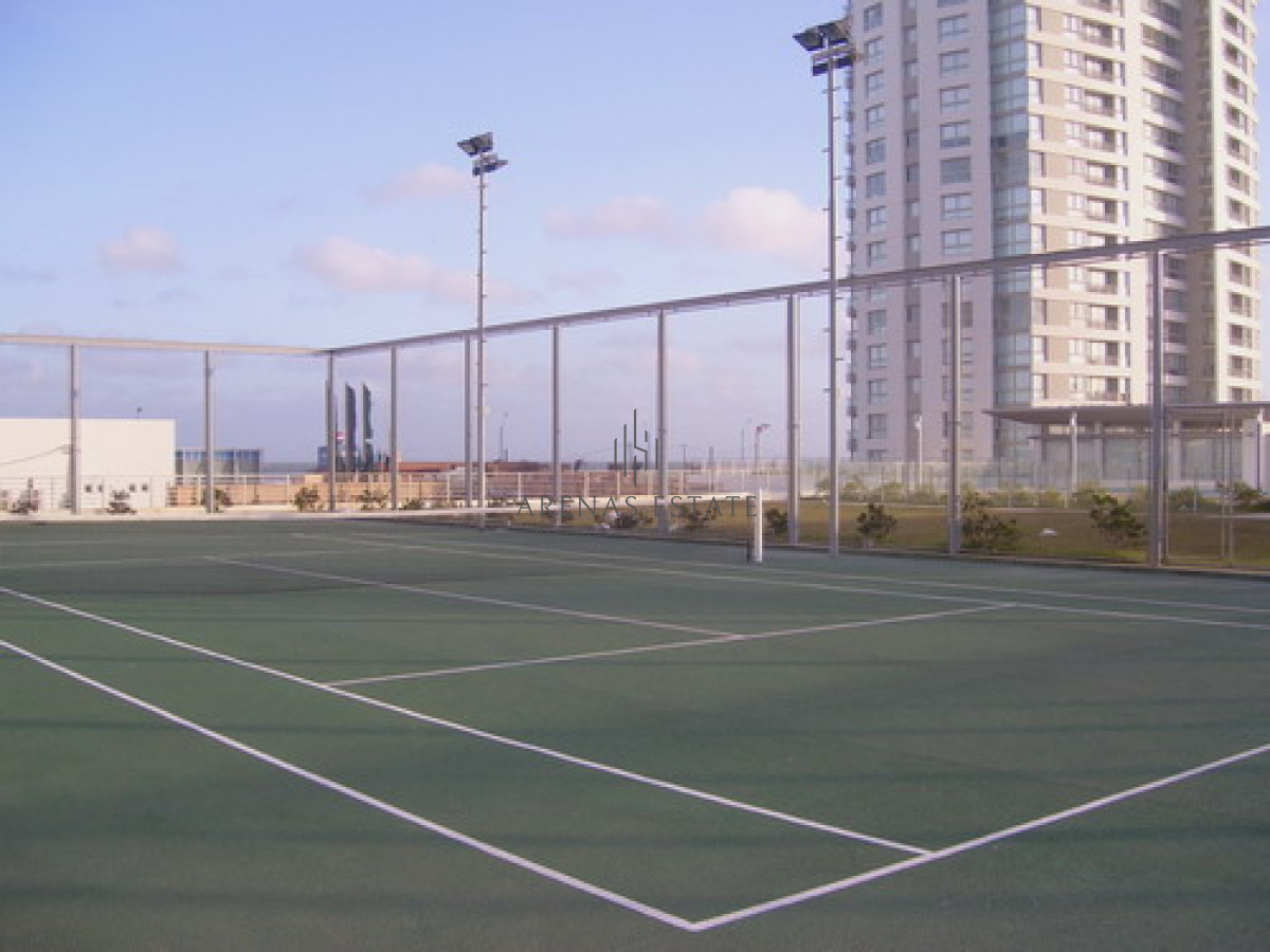 Apartamento ID.673 - Apartamento en venta frente a Playa Brava