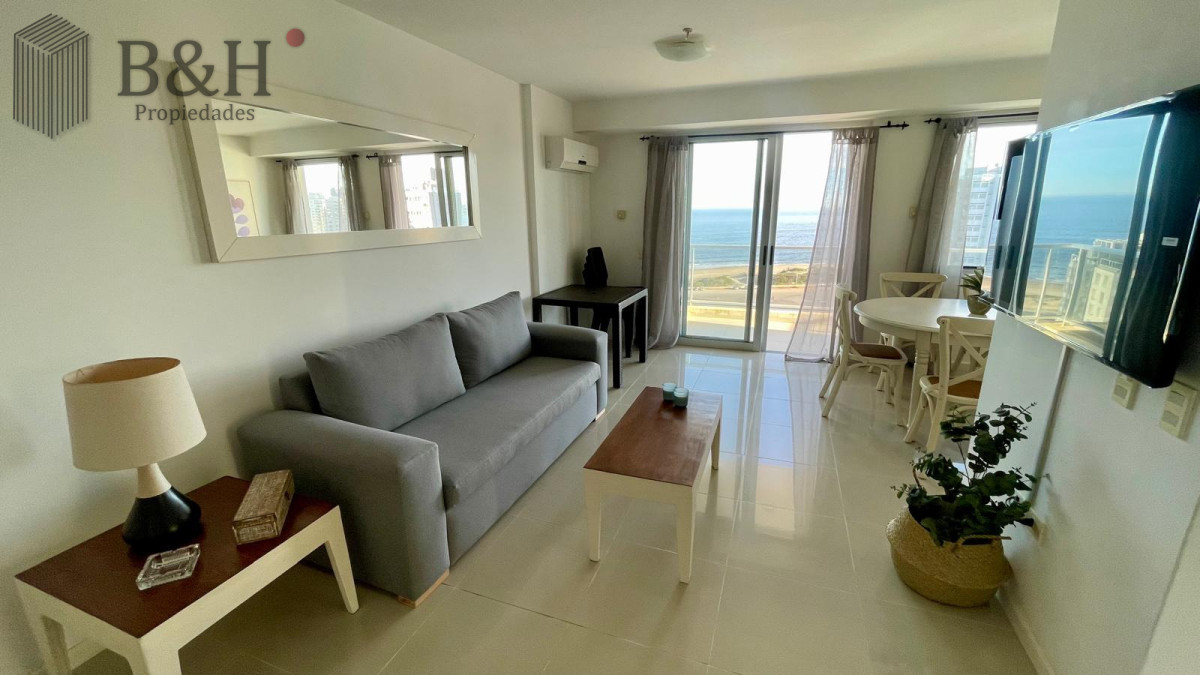 Apartamento ID.6984 - Apartamento en Alquiler Anual   Torre Nueva con Servicios. Vista al Mar