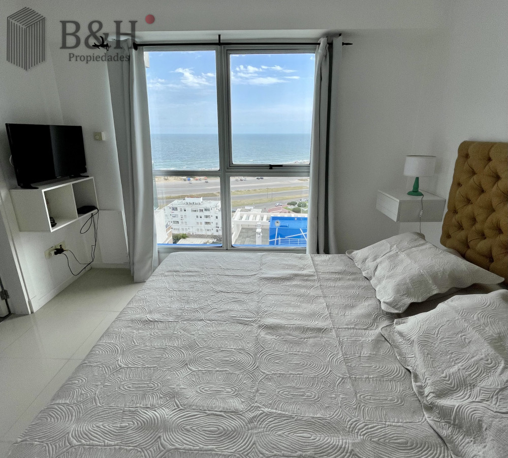 Apartamento ID.6984 - Apartamento en Alquiler Anual   Torre Nueva con Servicios. Vista al Mar
