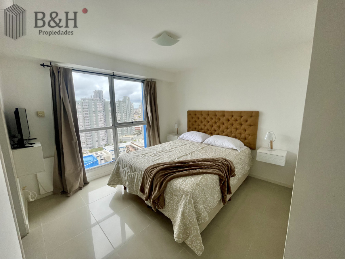 Apartamento ID.6984 - Apartamento en Alquiler Anual   Torre Nueva con Servicios. Vista al Mar