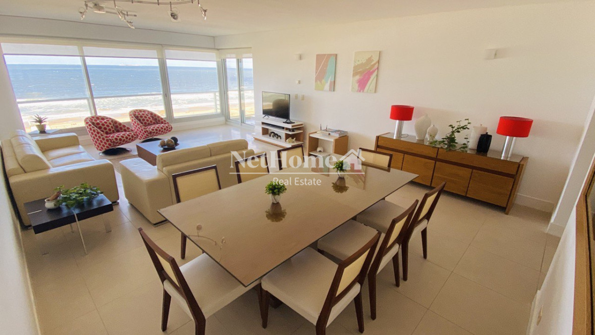 Apartamento ID.196 - Playa Brava Apartamento 2 Dormitorios Primera línea