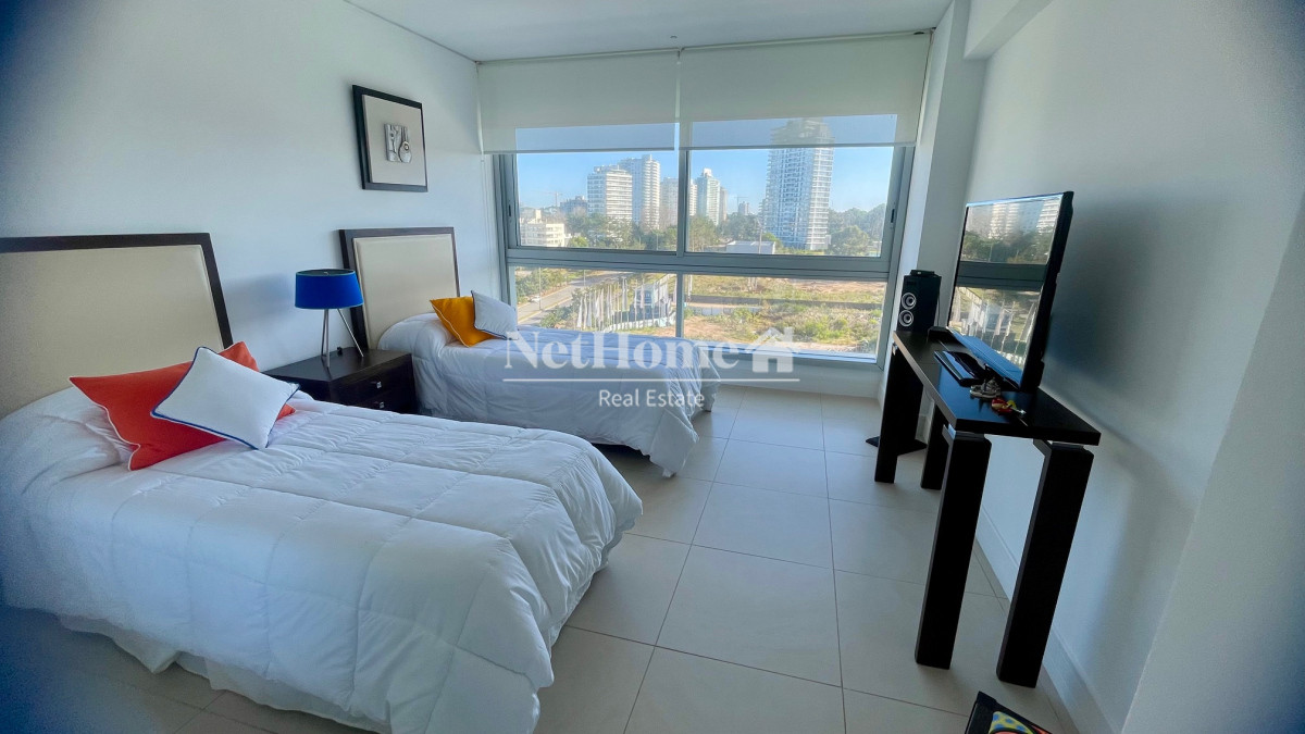 Apartamento ID.196 - Playa Brava Apartamento 2 Dormitorios Primera línea