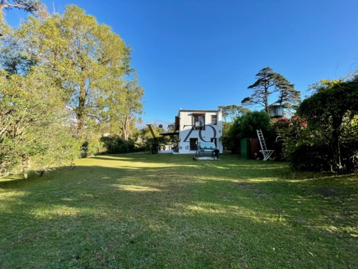 Casa ID.578/Venta-de-Casa-en-Pinares.-Destino-Vivienda-o-Comercio - Venta de Casa en Pinares. Destino Vivienda o Comercio