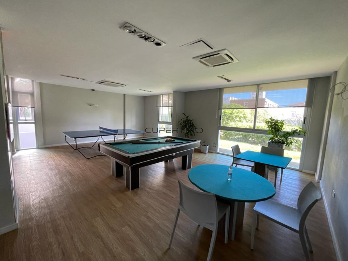 Apartamento en Alquiler Anual   Torre Nueva con Servicios. Vista al Mar — foto 18