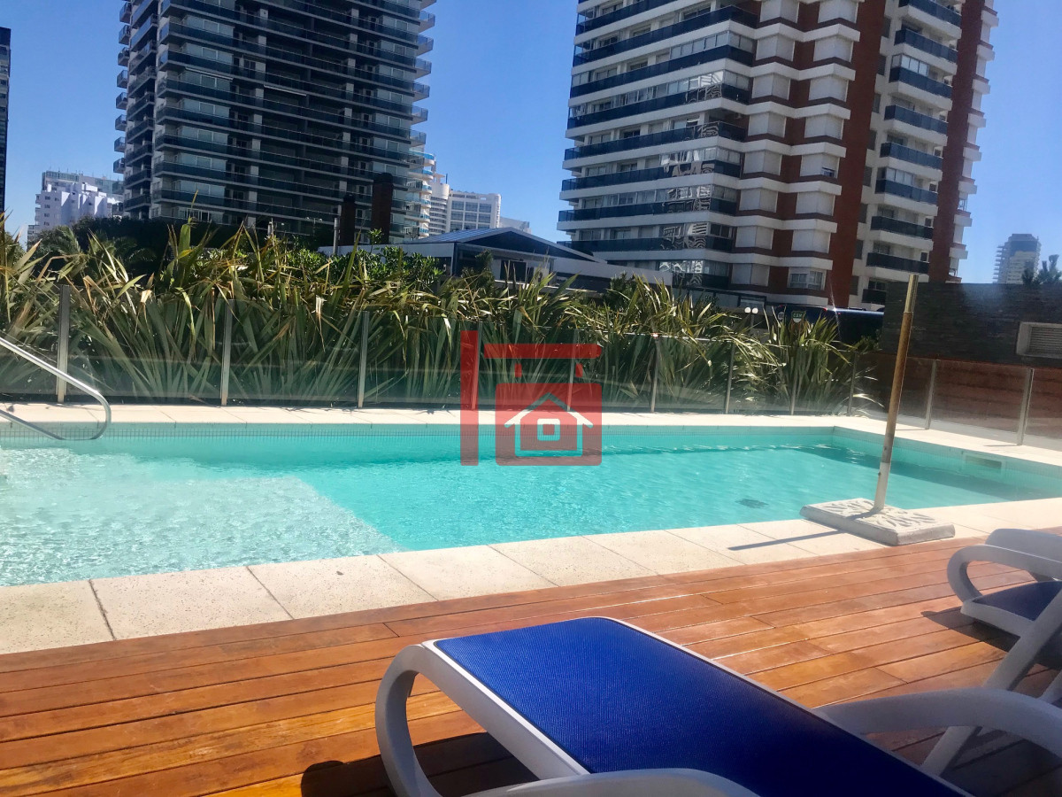Apartamento ID.564 - Apartamento en Alquiler Anual   Torre Nueva con Servicios. Vista al Mar