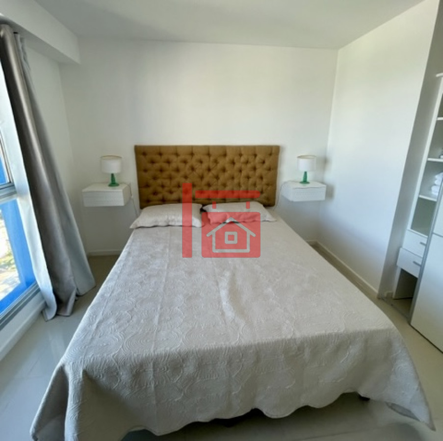 Apartamento ID.564 - Apartamento en Alquiler Anual   Torre Nueva con Servicios. Vista al Mar