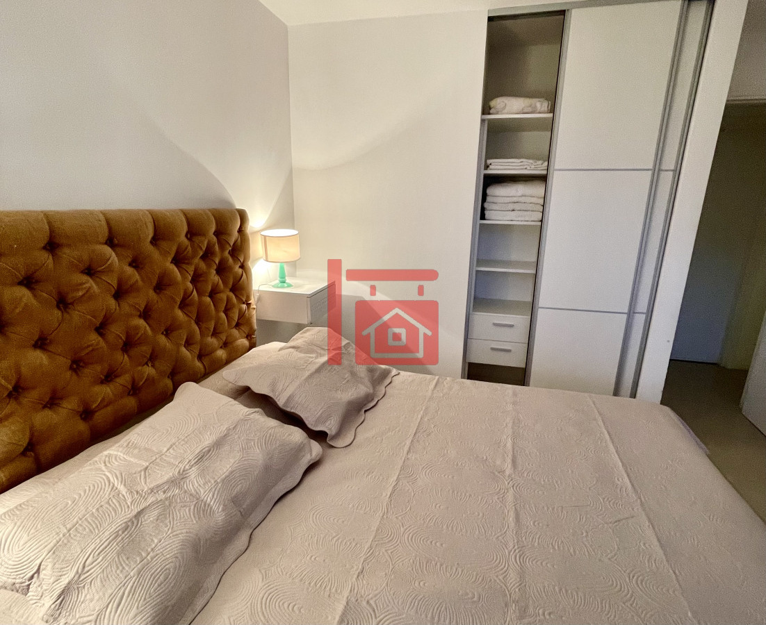 Apartamento ID.564 - Apartamento en Alquiler Anual   Torre Nueva con Servicios. Vista al Mar