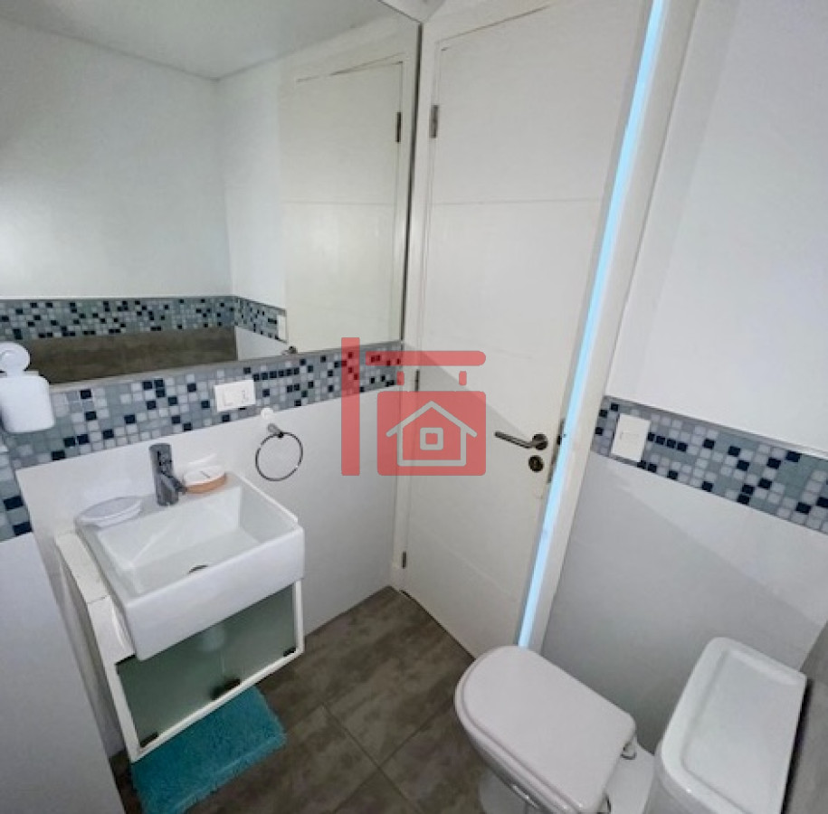 Apartamento ID.564 - Apartamento en Alquiler Anual   Torre Nueva con Servicios. Vista al Mar