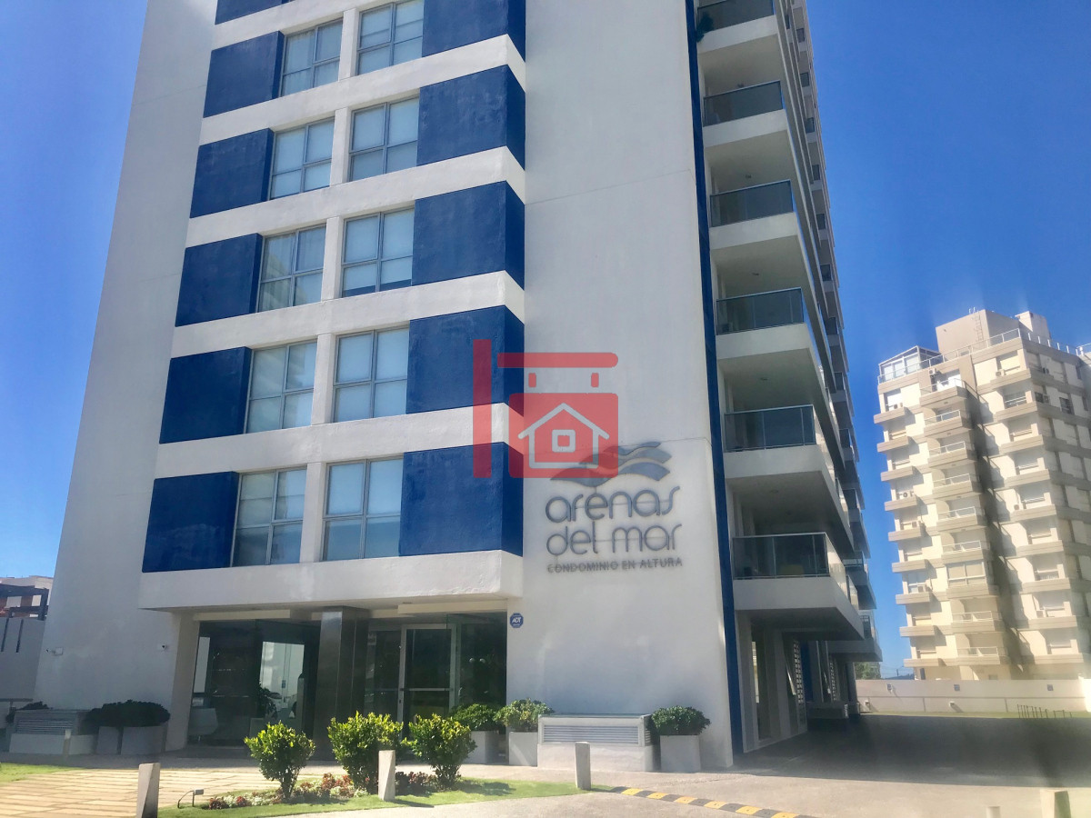 Apartamento ID.564 - Apartamento en Alquiler Anual   Torre Nueva con Servicios. Vista al Mar