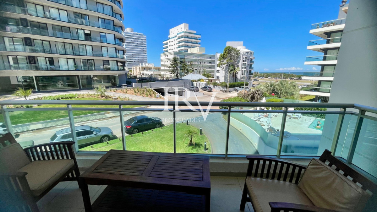 Apartamento ID.126 - Oportunidad Real. Apartamento en Venta a 50m de la Playa Brava en Punta del Este
