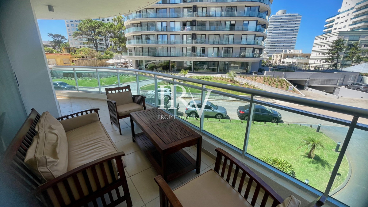 Apartamento ID.126 - Oportunidad Real. Apartamento en Venta a 50m de la Playa Brava en Punta del Este
