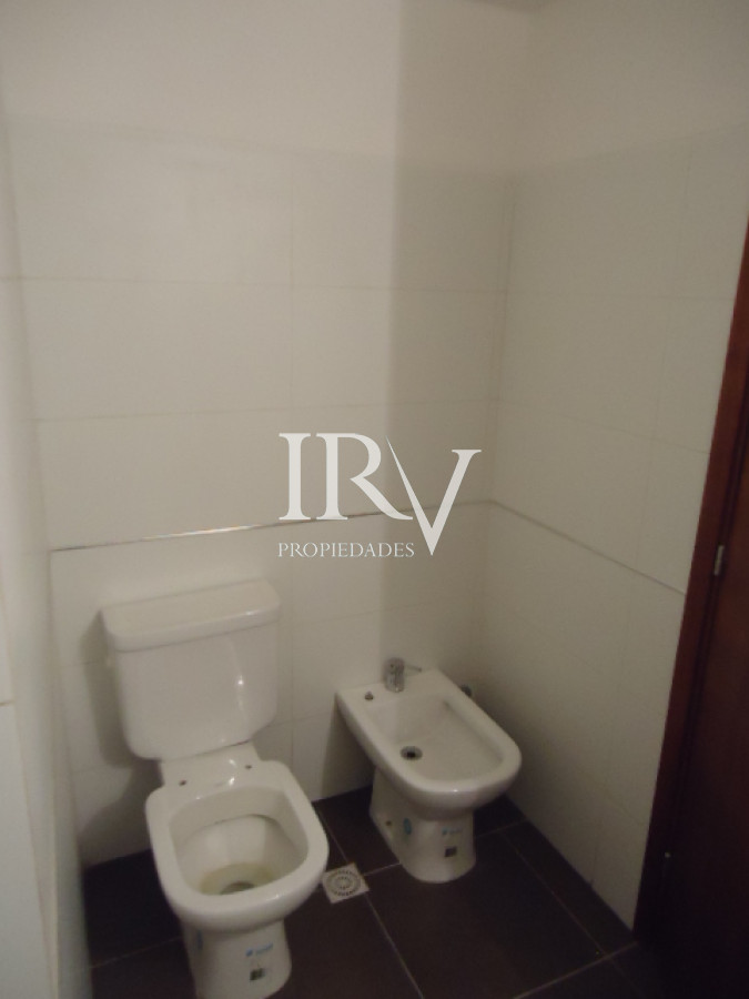 Apartamento ID.149 - Venta de Apartamento 1 ambiente, garaje y renta anual vigente. Zona Puerto del Buceo